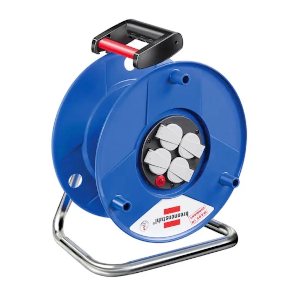 Brennenstuhl Kabeltrommel Garant G leer 4-fach IP20 (1208010) Ansicht schräg von vorn