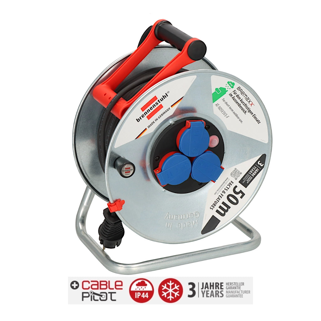 Brennenstuhl Kabeltrommel Garant S 3-fach 50m IP44 (1198590) Ansicht schräg von vorn