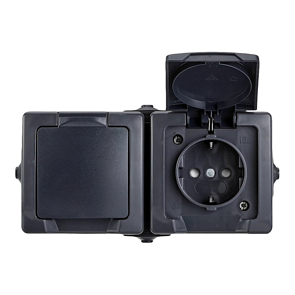 Kopp Nautic anthrazit Steckdose mit Berührungsschutz 2-fach waagerecht Vorderansicht ein Klappdeckel vollständig geöffnet