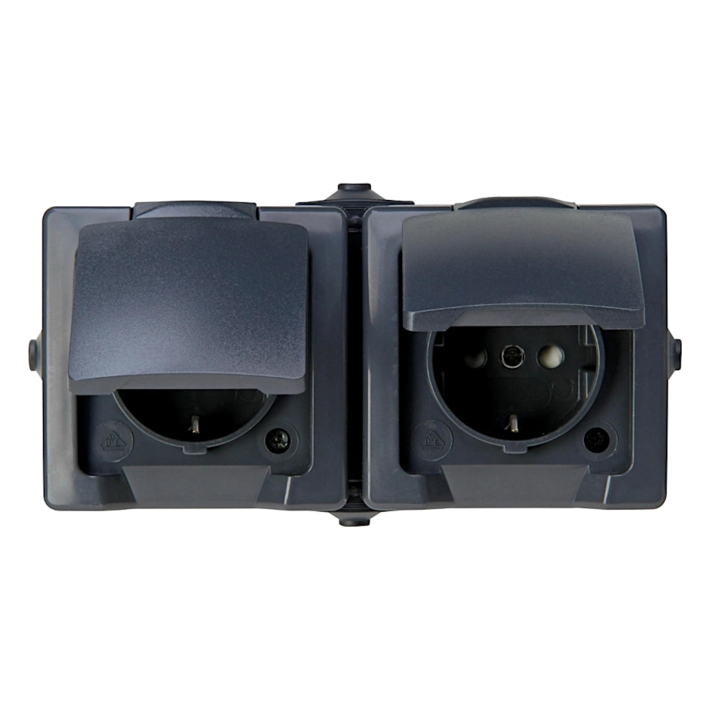 Kopp Nautic anthrazit Steckdose mit Berührungsschutz 2-fach waagerecht (137015003) Vorderansicht beide Klappdeckel halb geöffnet