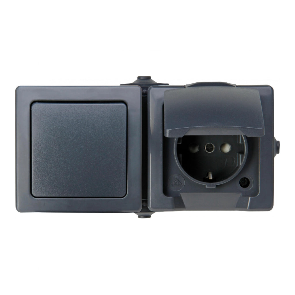 Kopp Nautic anthrazit Aus-Wechselschalter + Steckdose waagerecht Vorderansicht mit halb geöffnetem Deckel der Steckdose