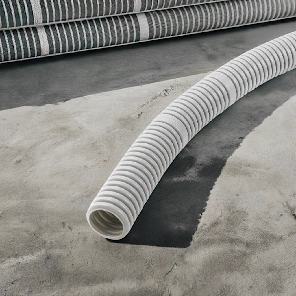 Leerrohr M25 320N auf einem Betonboden liegend