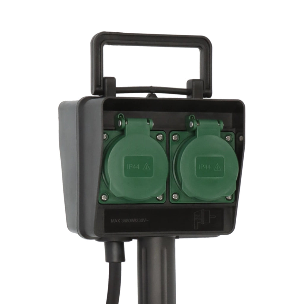 Brennenstuhl Gartensteckdose mit Erdspieß 4-fach 10m IP44 schwarz (1154450) Ansicht schräg von links - Nahaufnahme Steckdosen