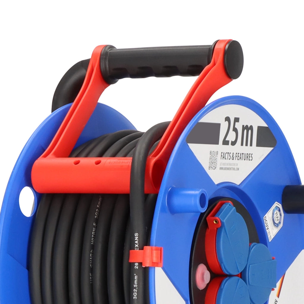 Brennenstuhl Kabeltrommel Garant 3-fach 25m IP44 (1208440) Ansicht Tragegriff mit Cable-Pilot