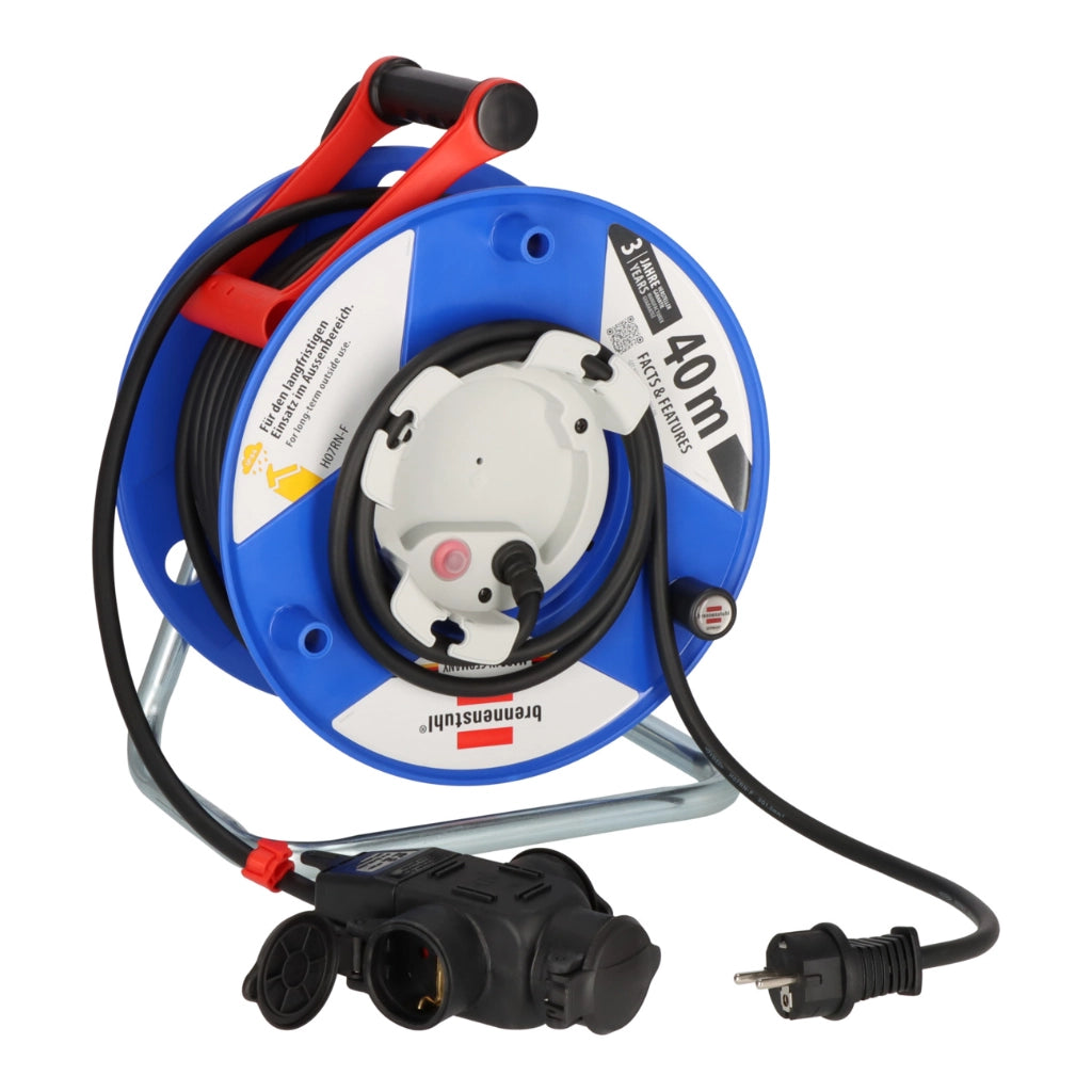 Brennenstuhl Kabeltrommel Garant G mit Gummikupplung 3-fach 40m (1188380301) Vorderansicht mit teilweise abgerollten Kabel