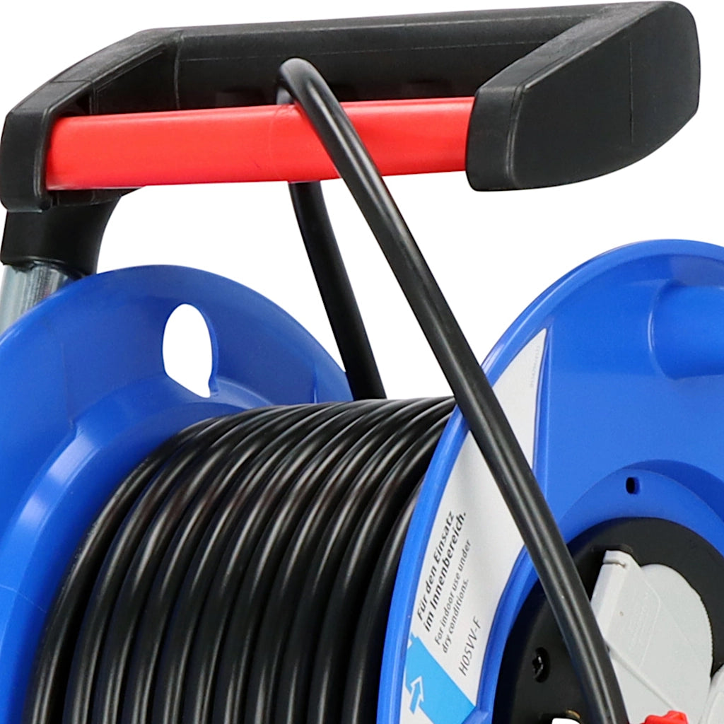 Brennenstuhl Kabeltrommel Garant E 4-fach 25m (1218050) Nahaufnahme vom Tragegriff