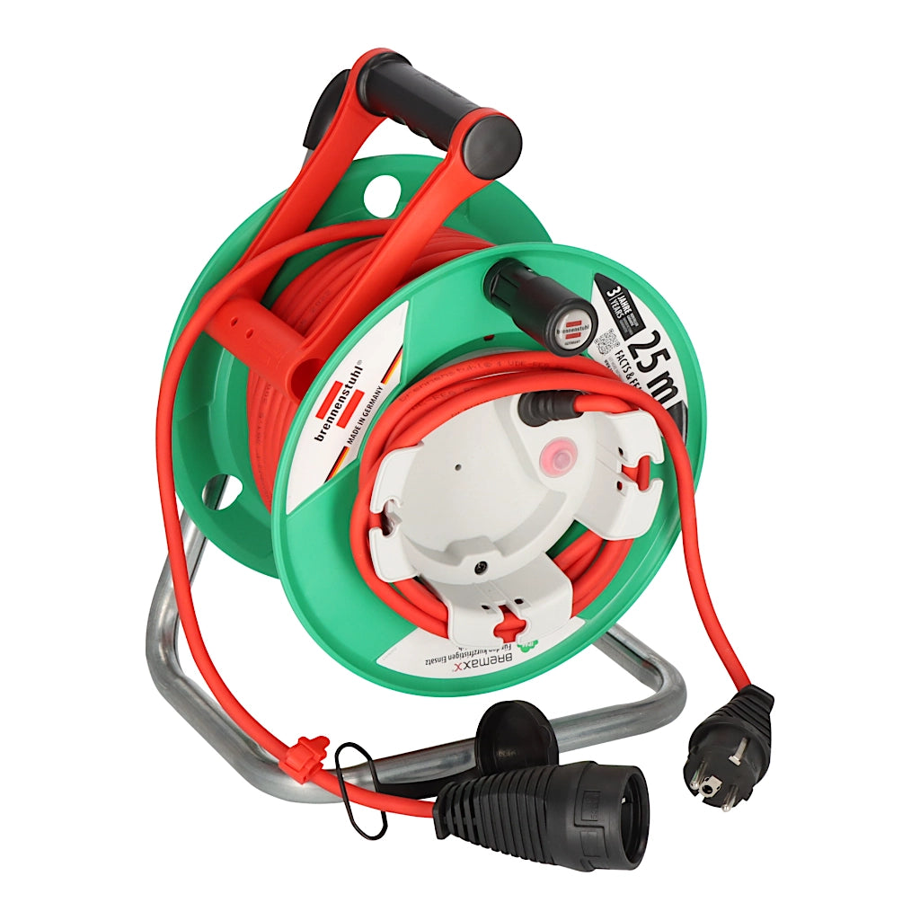 Brennenstuhl Kabeltrommel Garant G 25m IP44 (1148370) Ansicht schräg von vorn